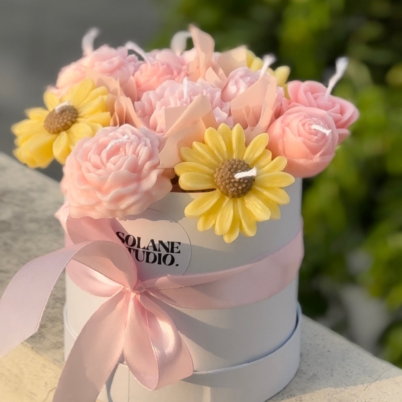 Lumè candle bouquet